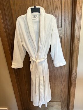 Plush White Full Length Bathrobe. One size fits most.